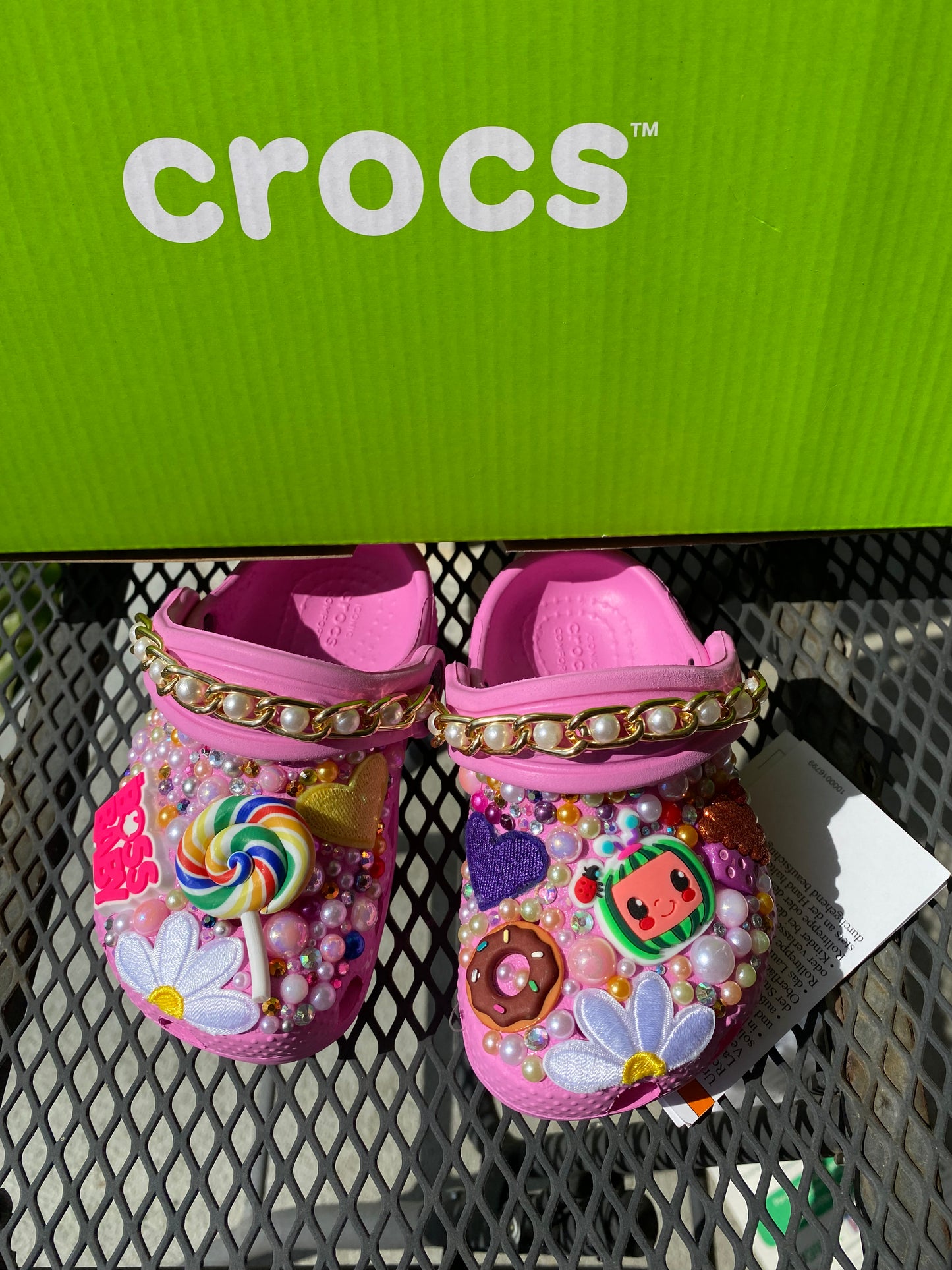“Glamour” kid Crocs