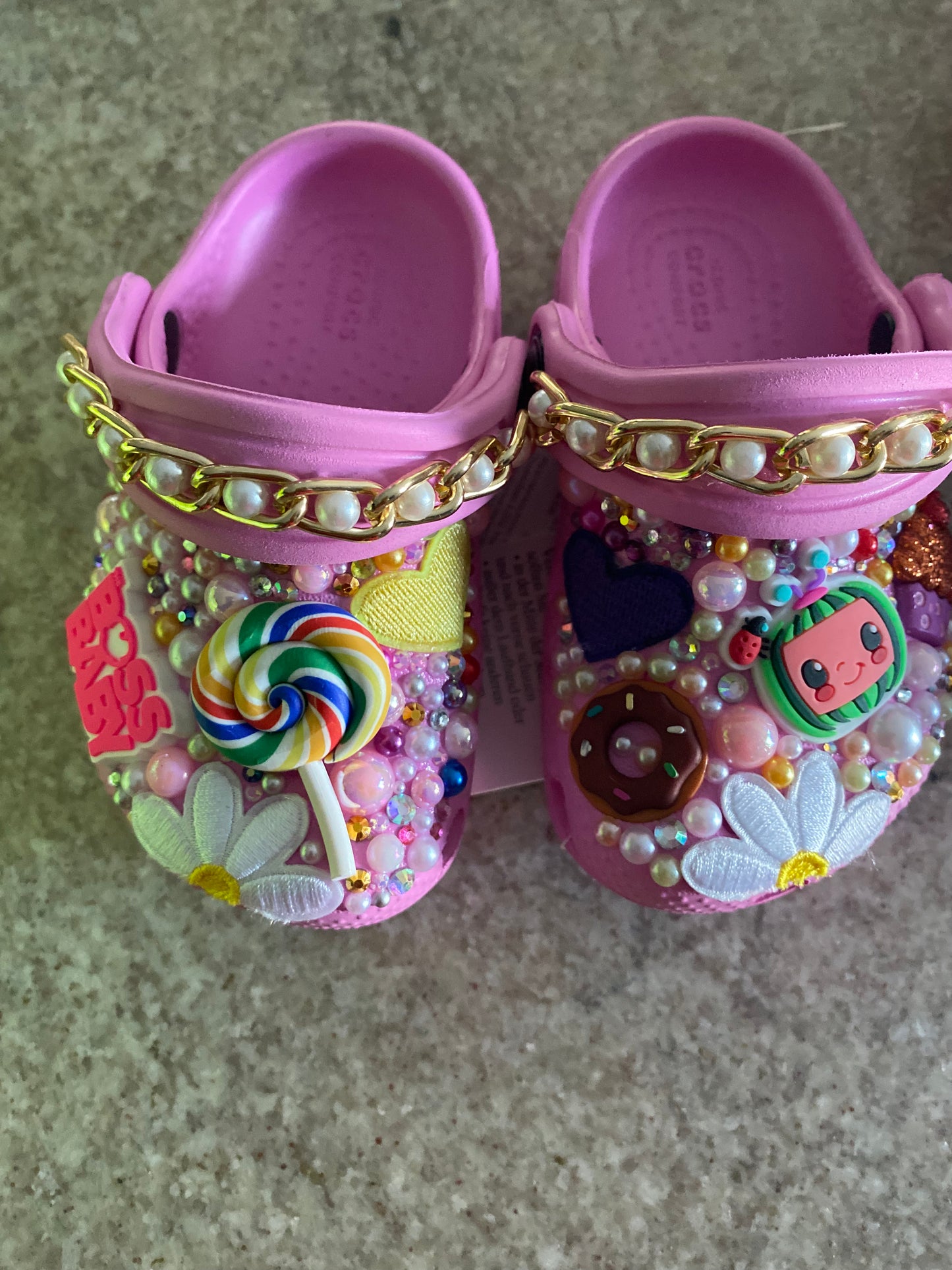 “Glamour” kid Crocs